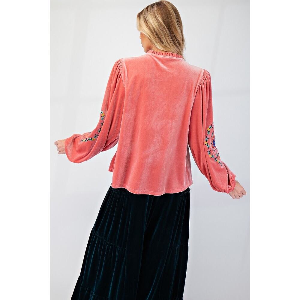 Easel Velvet Top with Embroidery - available in S-L - Picture 5 of 6